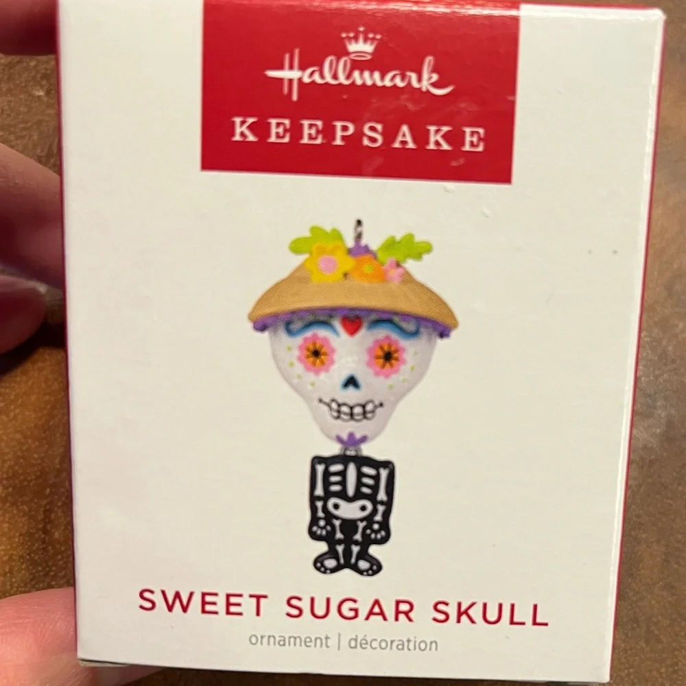 Hallmark Keepsake Sweet Sugar Skull Ornament 2022 Artist Sharon Visker EUC